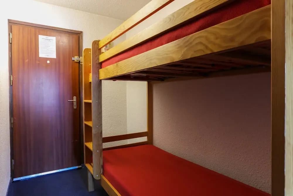 Spacious Family Apartment - Photo 1