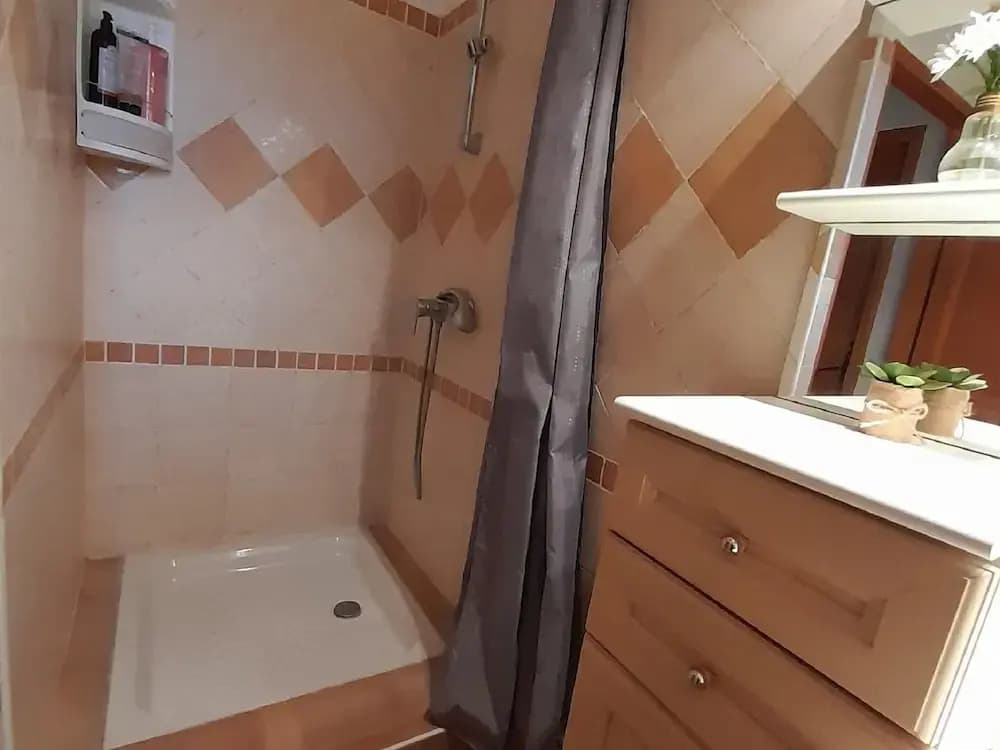 Beautiful Provencal Farmhouse With Private Pool - Miniature 8