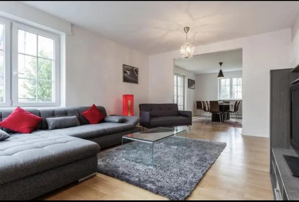 Charmant appartement avec terrasse dans villa - Photo 1