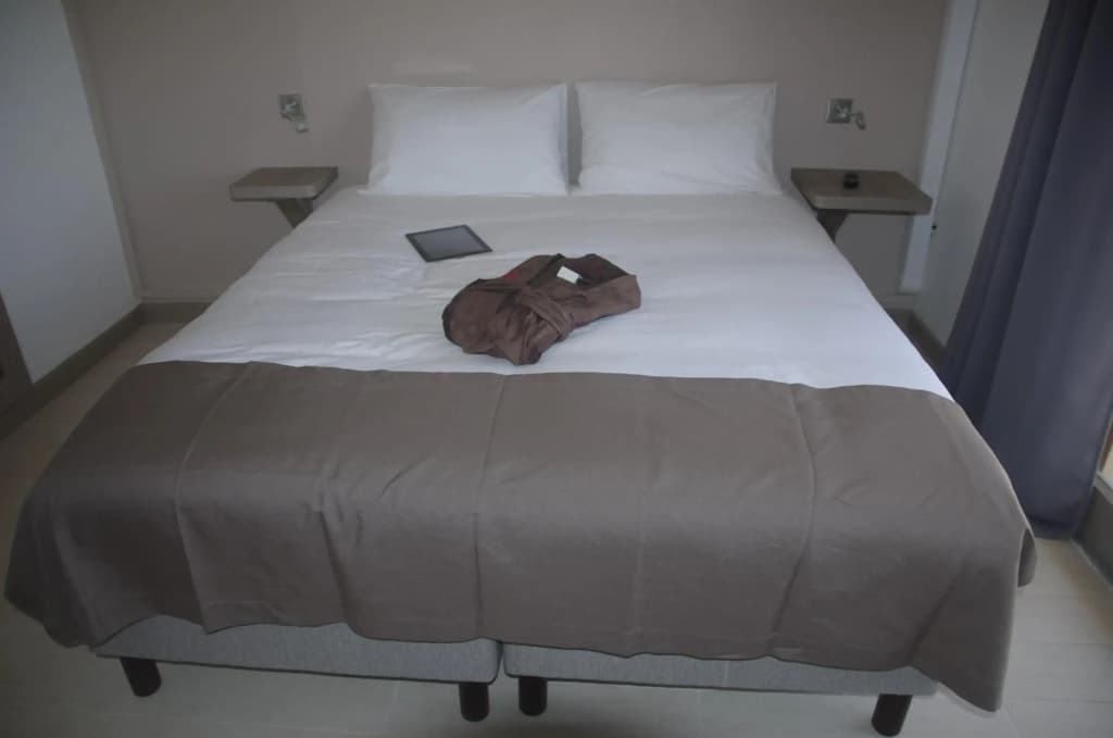 Hôtel des Amandiers - Photo 2
