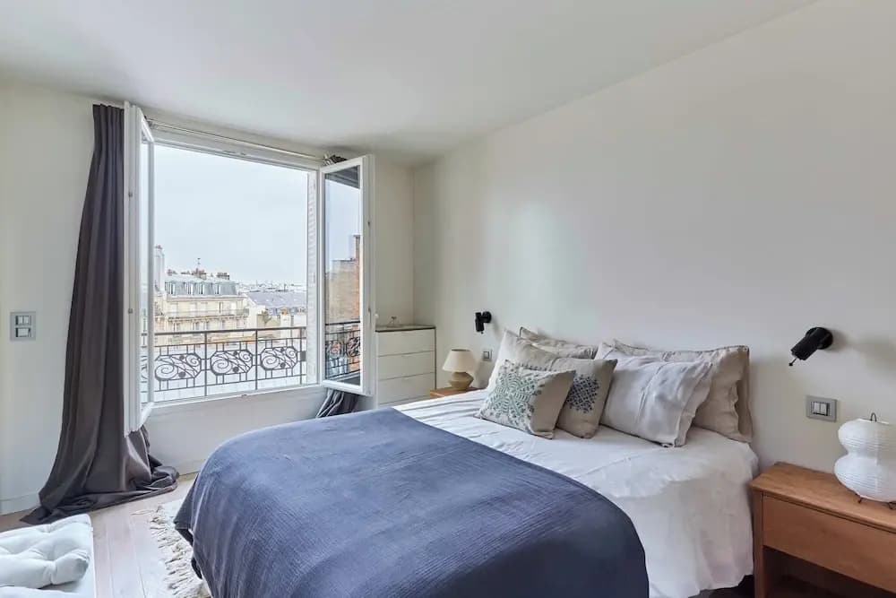 Charming Apartment 1 Bedroom Heart 16th in Paris - Photo 3
