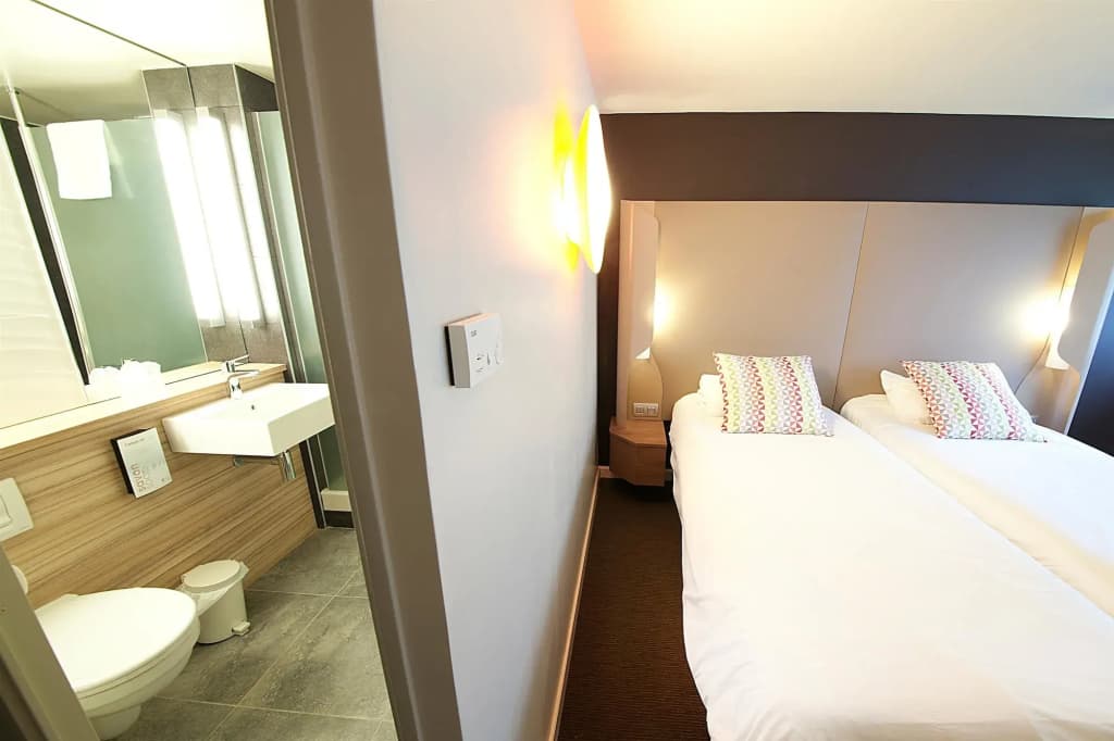Hôtel Campanile Clermont-Ferrand Sud - Aubière - Photo 4