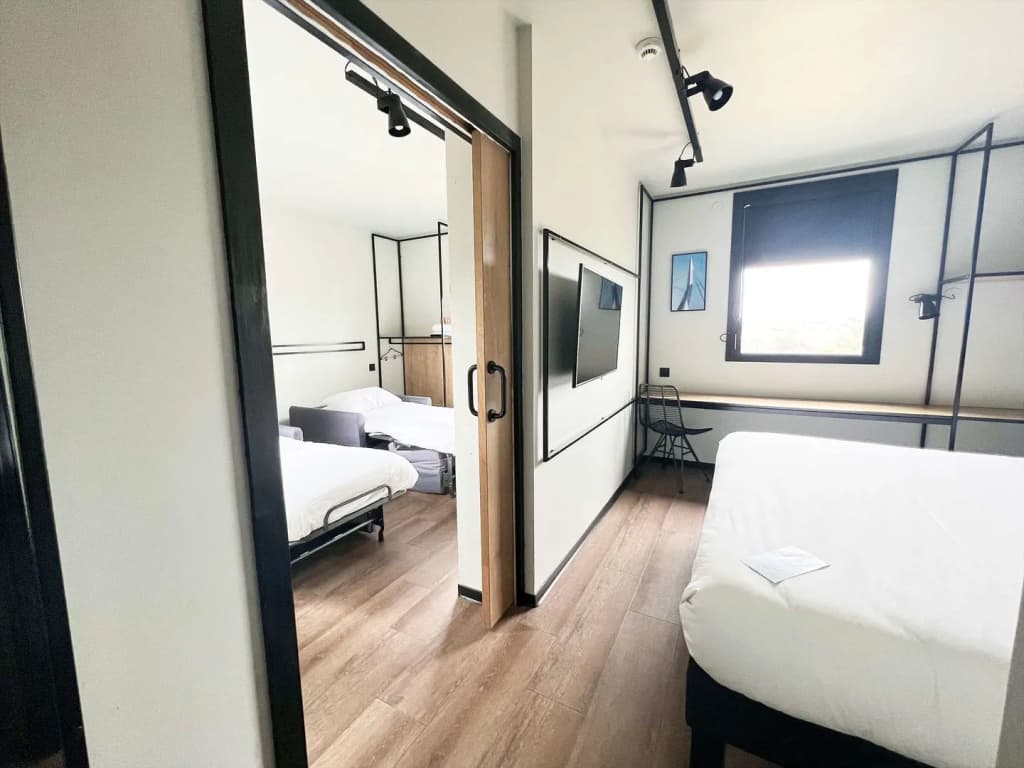 Ibis Lunel Petite Camargue - Photo 1