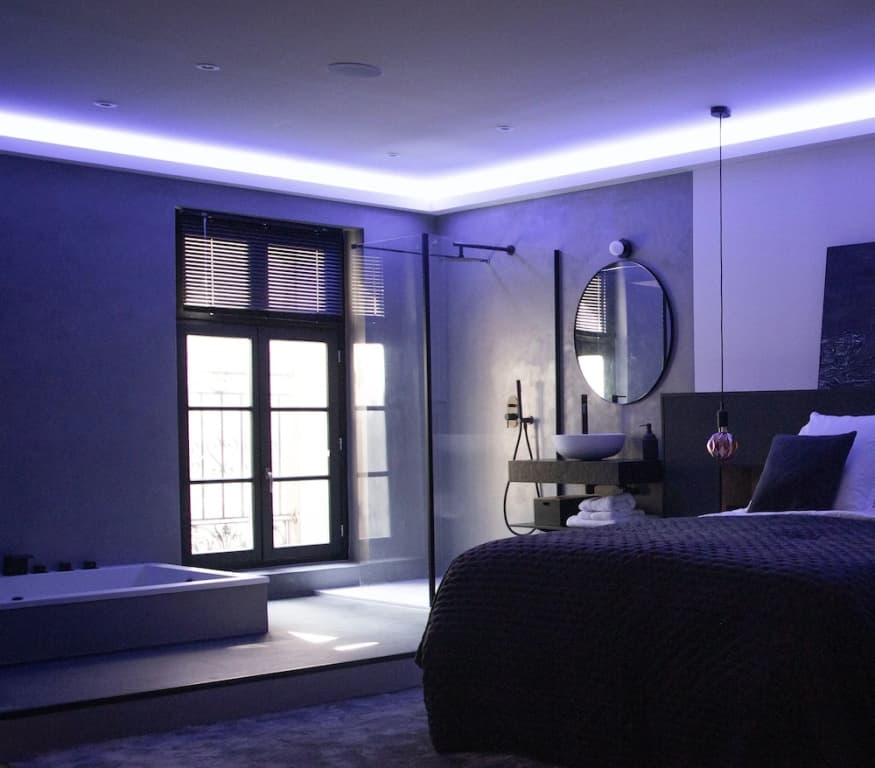 Ennéa - Jacuzzi & Luxury Suites - Photo 1