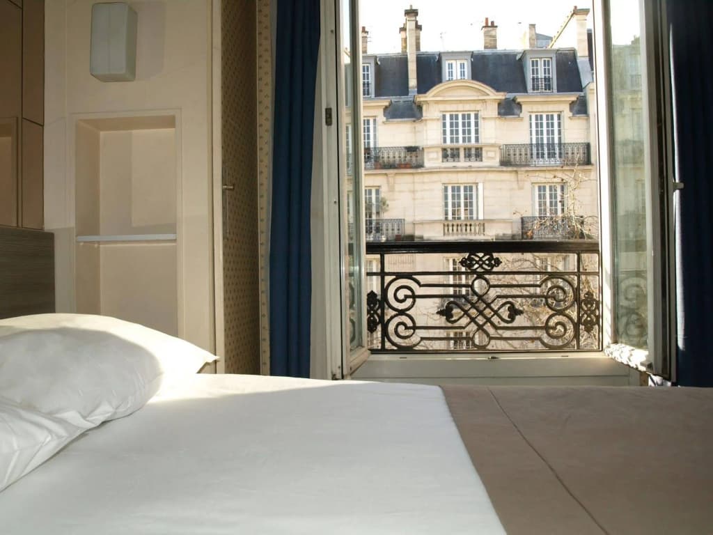 Eiffel Kensington Hotel - Miniature 7