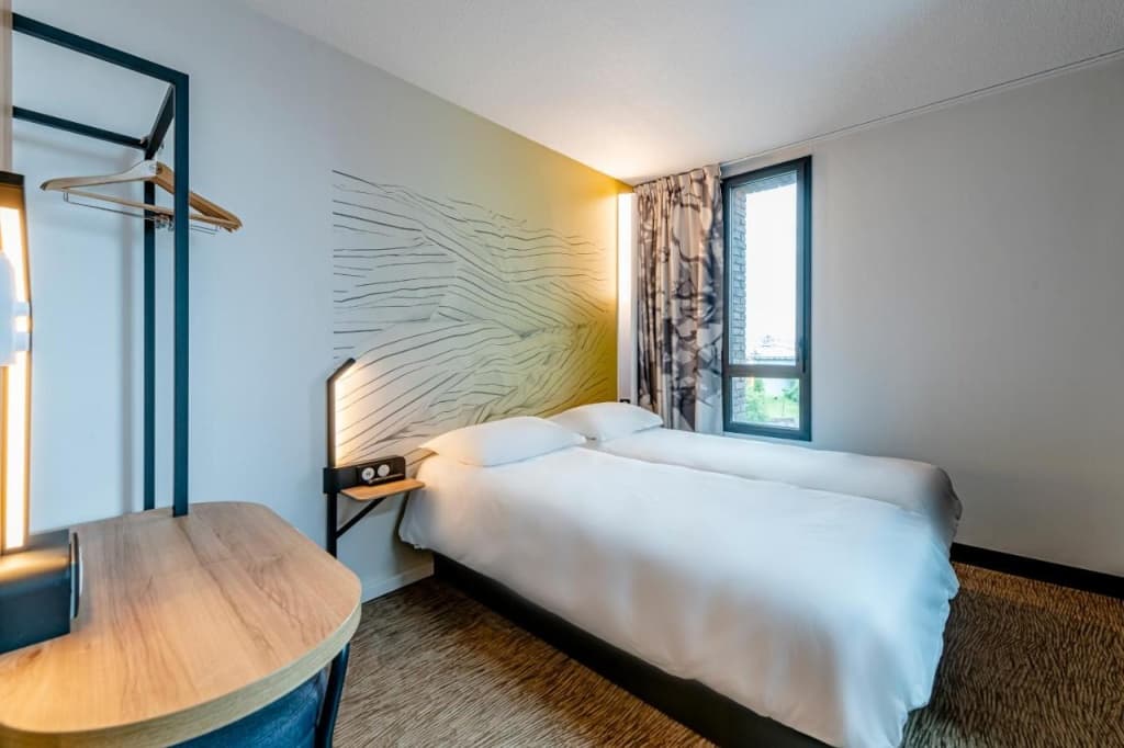 B&B HOTEL Landerneau Bois Noir - Miniature 6