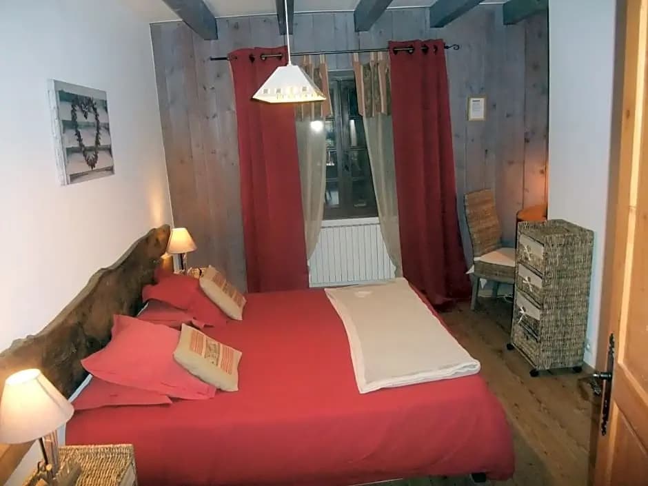 Le Domaine du Grand Cellier Chambres d'hôtes savoyardes - Photo 2