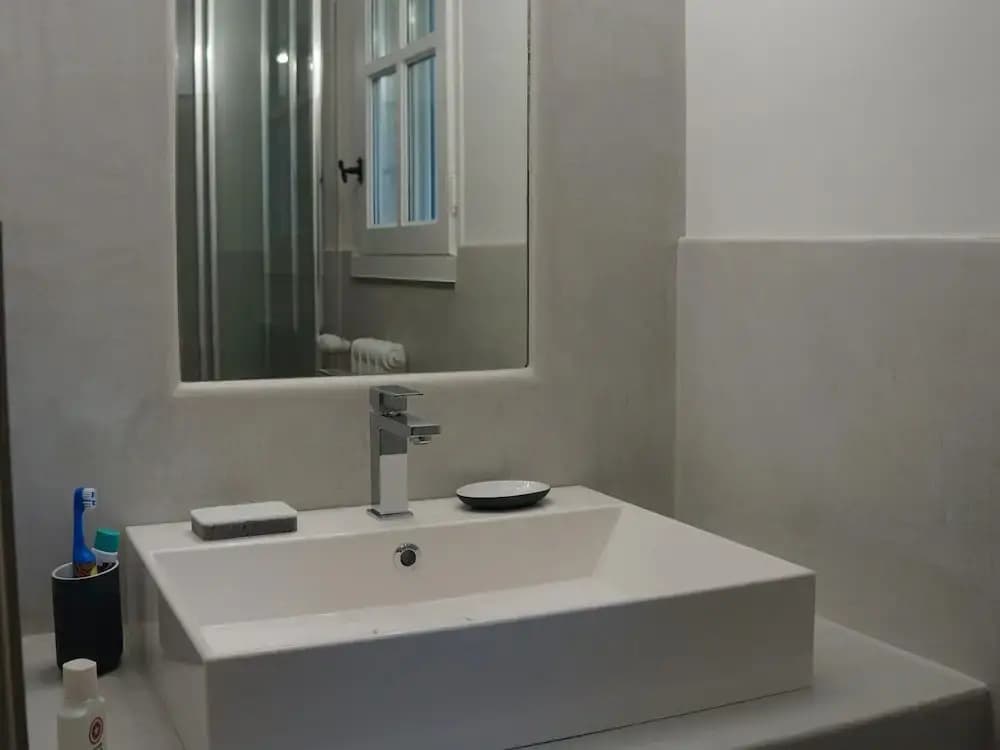 Lovely Holiday Home With Private Pool - Miniature 6