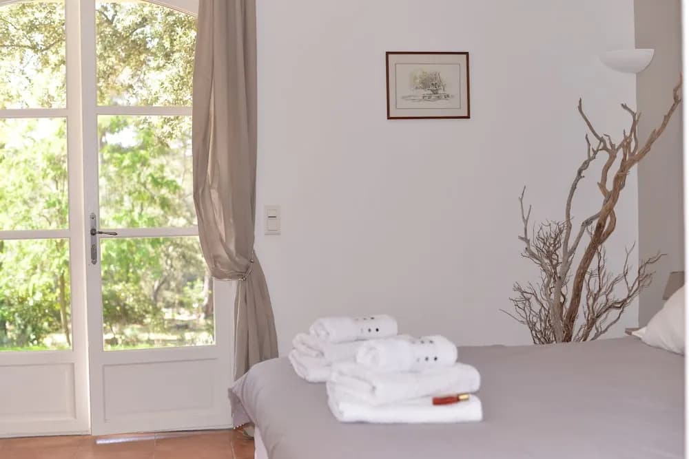 La Bastide De L'aube Chambre d hôtes - Photo 2