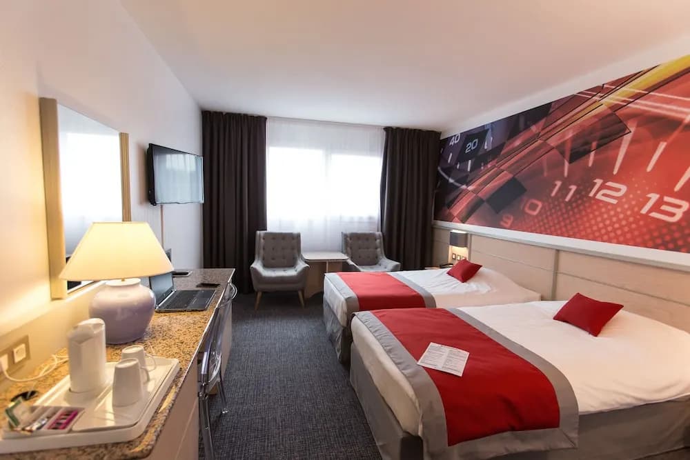 Hotel Le Paddock - Miniature 6
