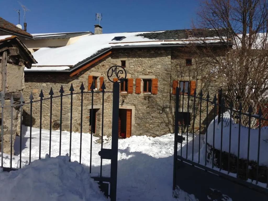 Maison De Caractère En Pierre - Photo 1