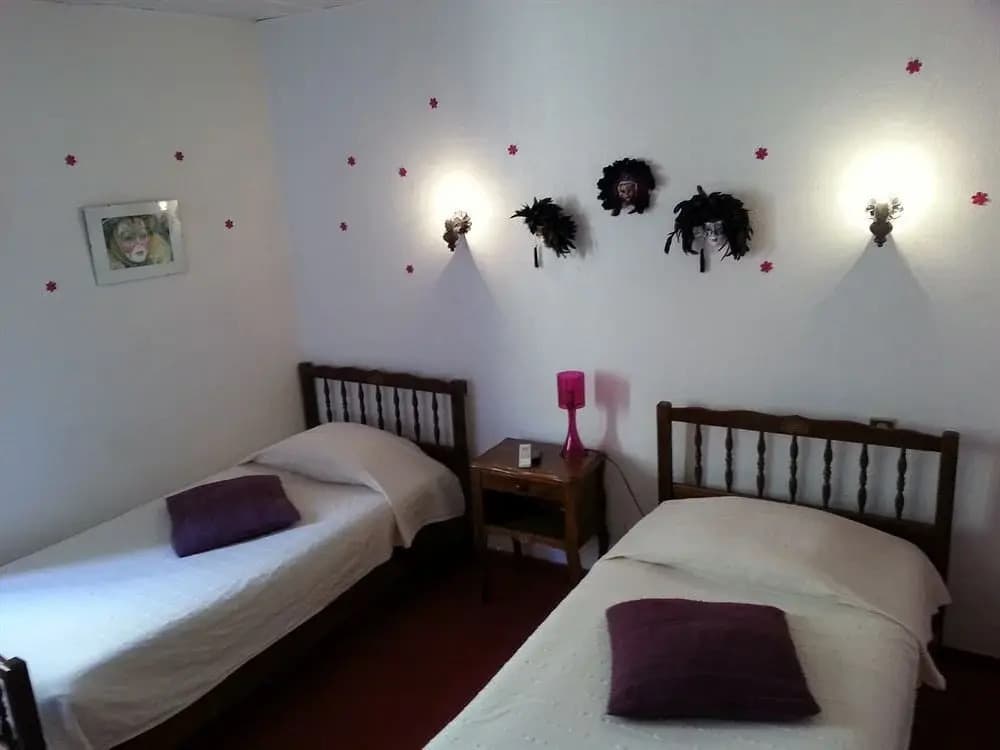 Hôtel Aux 2 Frères - Photo 5