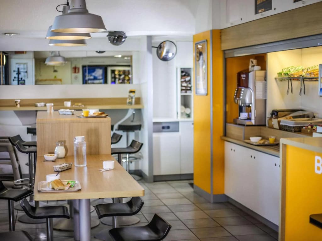 ibis budget Le Cannet des Maures - Miniature 8