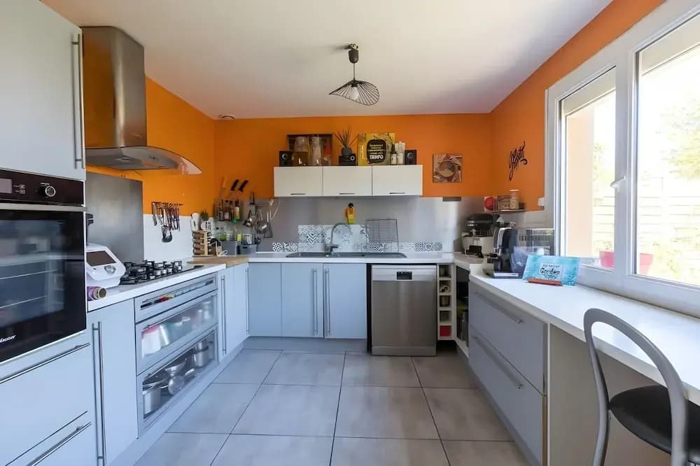 Trackside Retreat - Ideal Base in Le Mans - Miniature 7