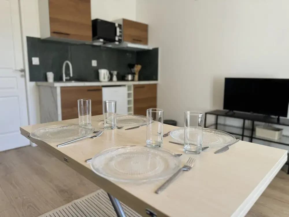 Apartment in Le Mans With Private Terrace - Miniature 8