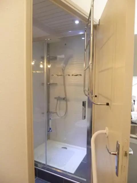 studio 23m² avec lit fixe en 140 et canapé clicclac - Miniature 6