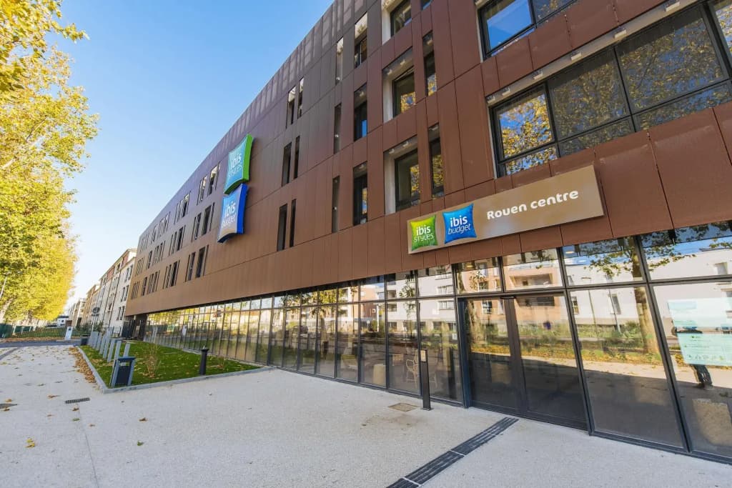 ibis Styles Rouen Centre Rive Gauche - Photo 1