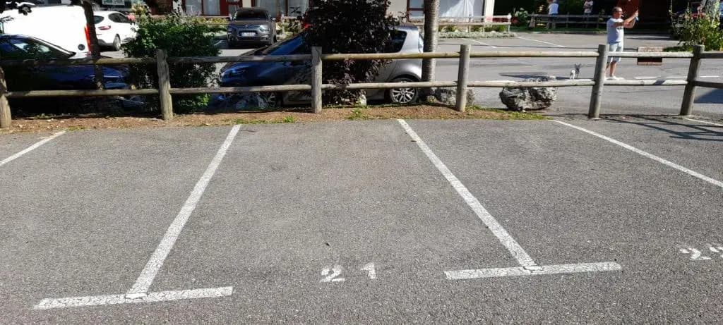 Bernex Studio Au Calme Parking Prive - Miniature 8