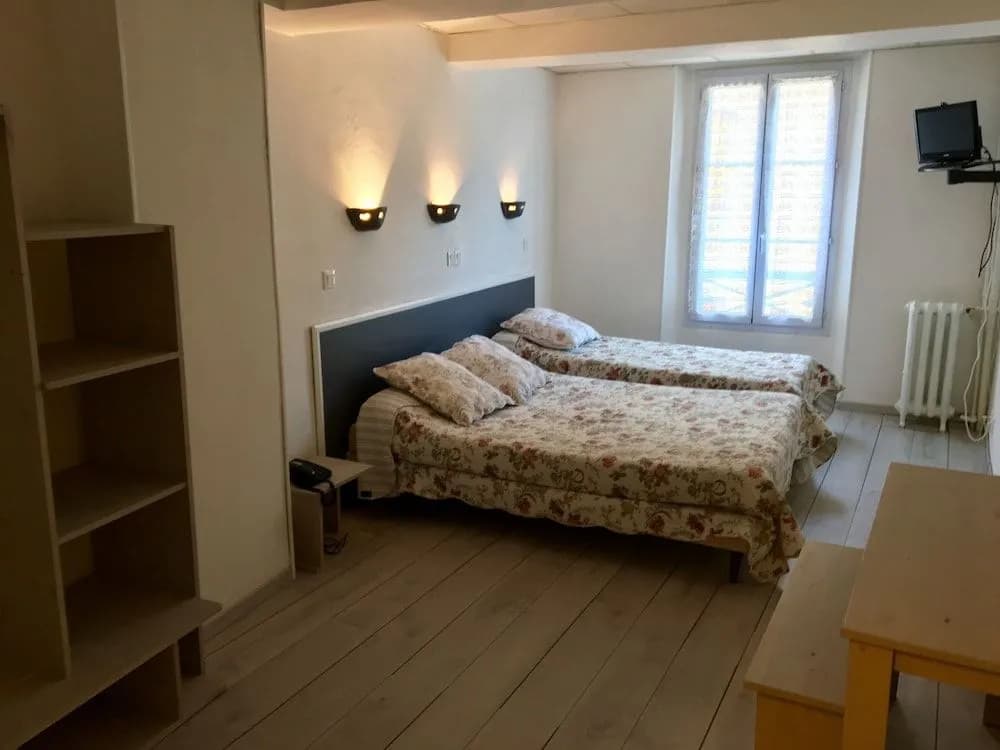 Hôstellerie de l'Aiglon - Photo 3