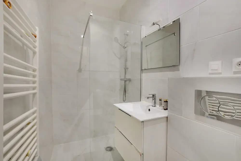 Magnificent Apartment - 2br/6p - Rochechouart - Miniature 7
