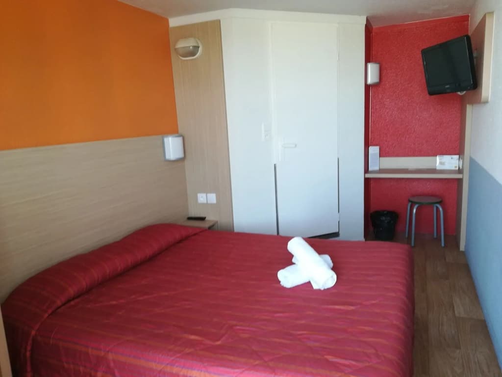 Hotel Campc Proville - Photo 5