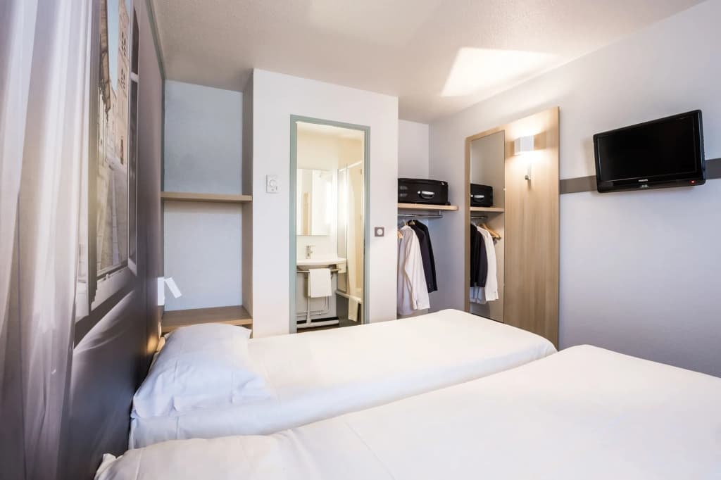 B&B HOTEL Saint-Quentin - Photo 4
