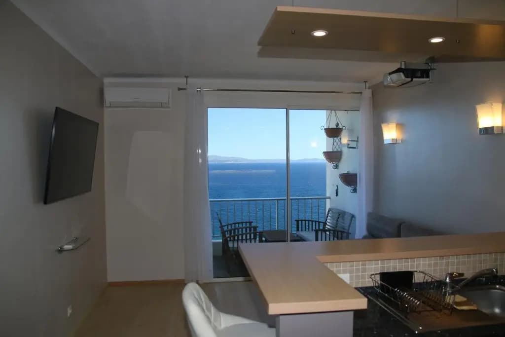 Flat with panoramic view of the Gulf of Ajaccio. - Photo 2