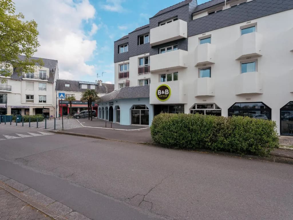 B&B HOTEL Lorient Ploemeur - Photo 1