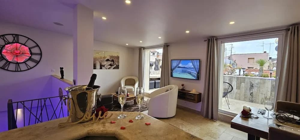 Loveroom La Garçonn'hyeres - Photo 4