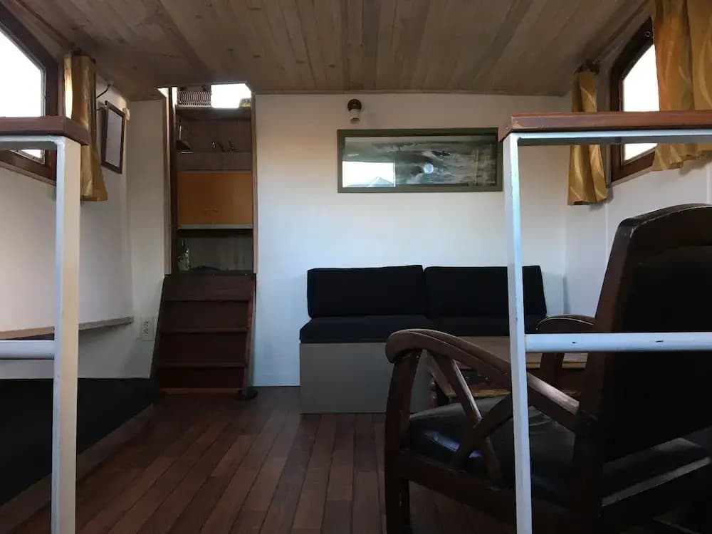 Boat For Guest - Photo 2