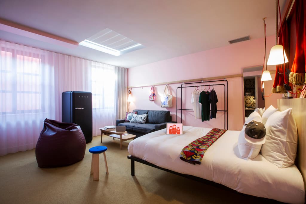 Mob Hotel Paris les Puces - Photo 2