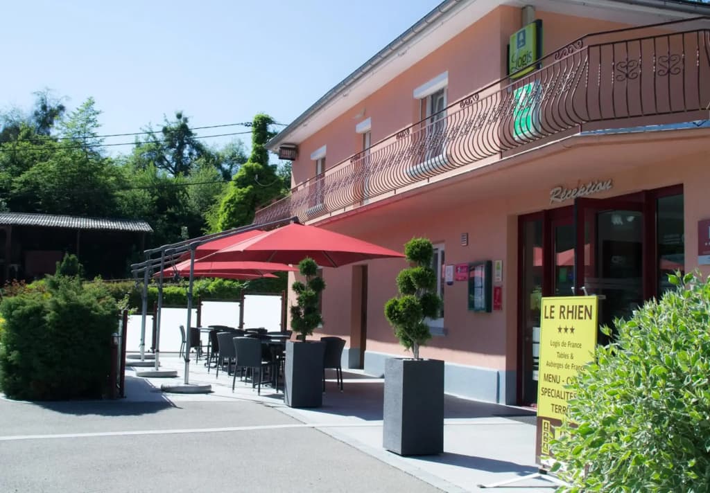 Hôtel CARRER Le Rhien - Photo 1
