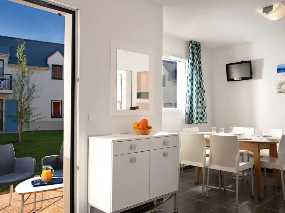Comfortable Holiday Home Close to a Golf Course in Brittany - Photo 4