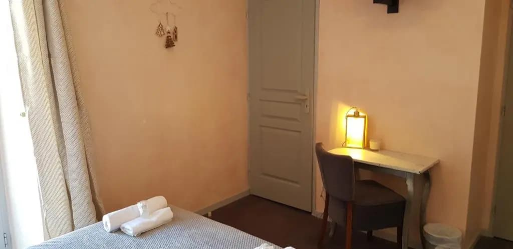 Hôtel Terminus - Photo 2