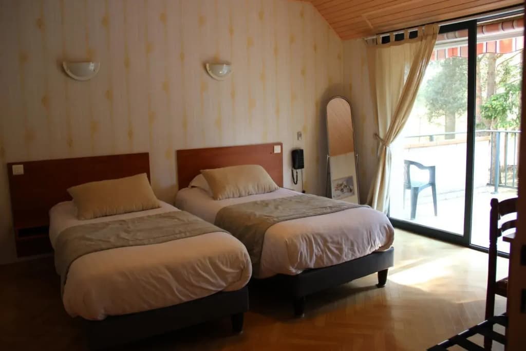 Logis Hôtel la Méridienne - Photo 5