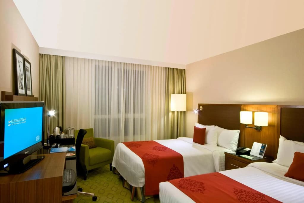 Courtyard by Marriott Paris Saint Denis - Photo 4