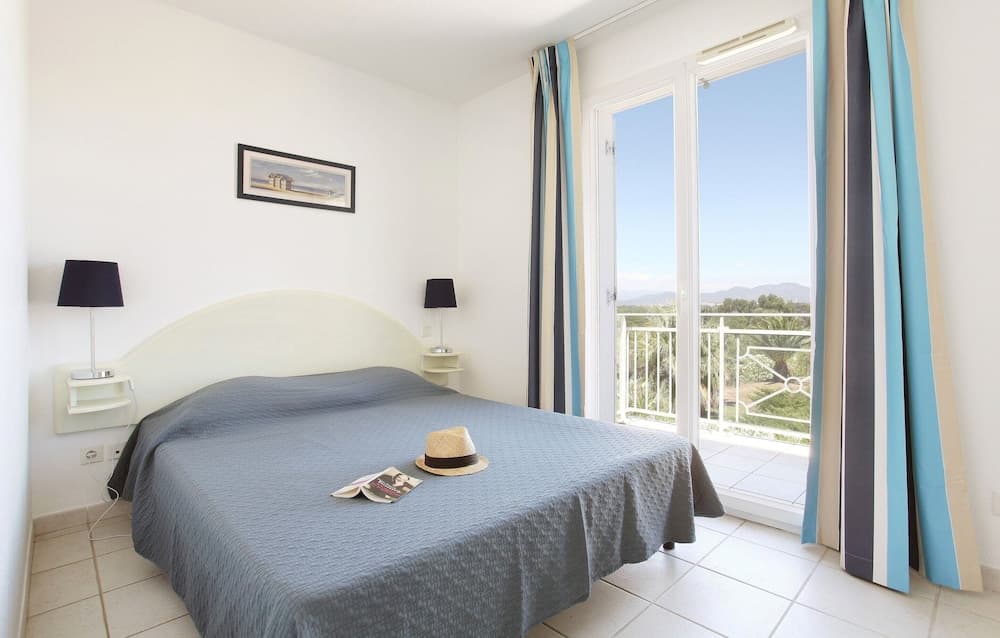 Coastal Stay for Groups - Photo 3