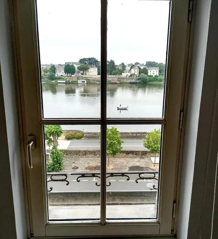 T2 vue sur Loire local velo - Photo 1