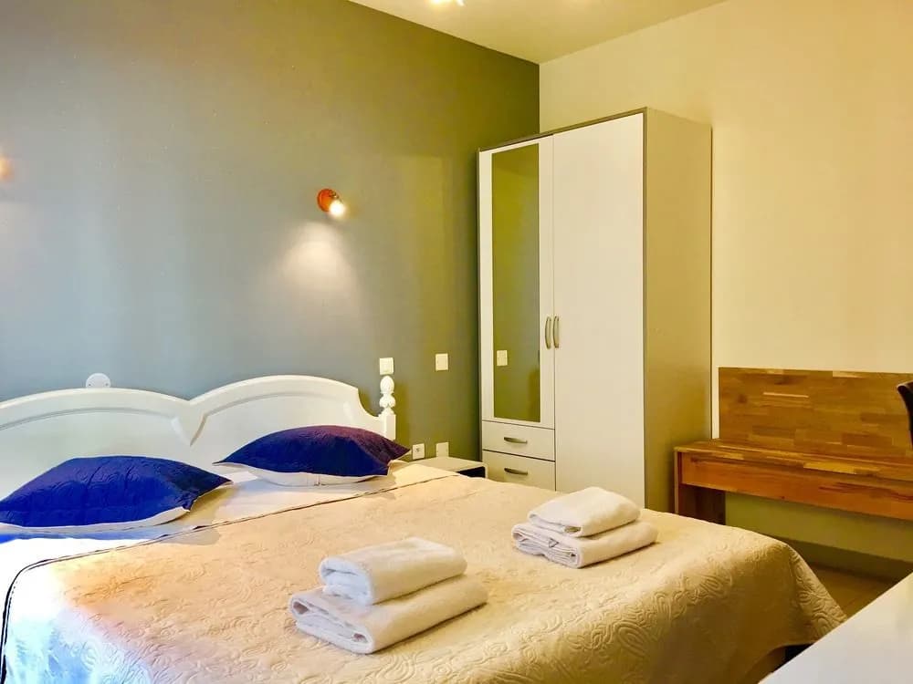 Hôtel Georges - Photo 2