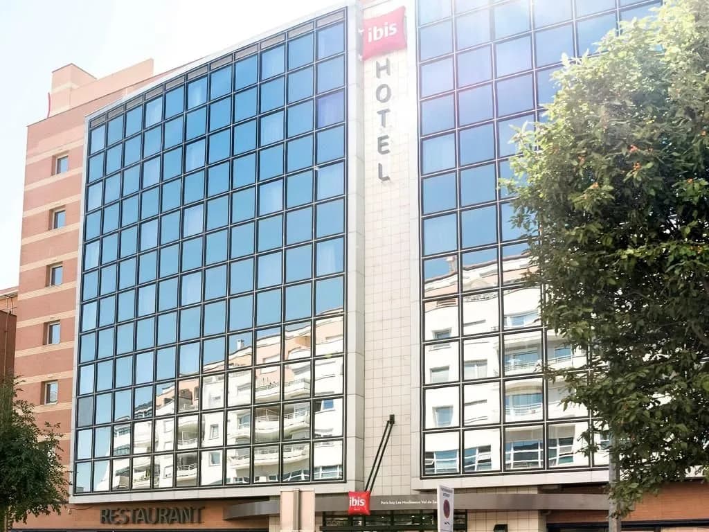ibis Paris Issy Les Moulineaux Val de Seine - Photo 1