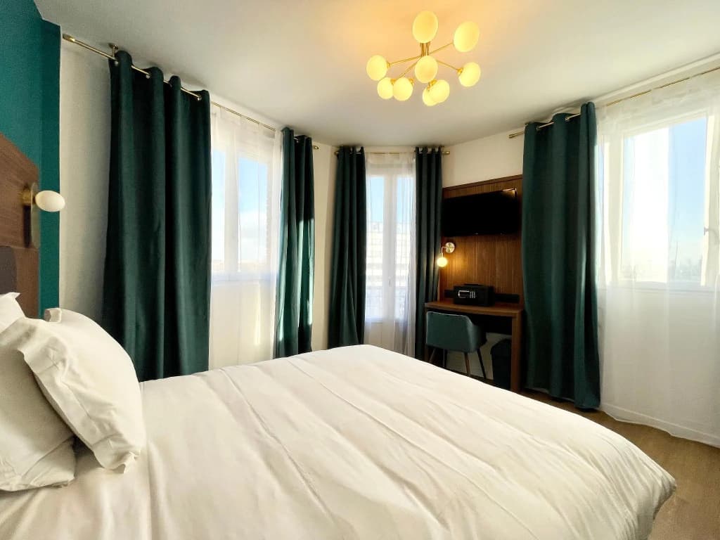 The Originals Boutique, Hôtel Le Marignan,Le Havre Centre Gare - Photo 3