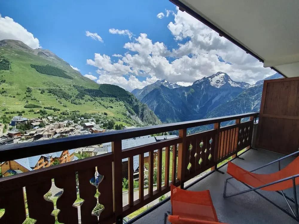 Alpine Escape With Terrace - Miniature 7