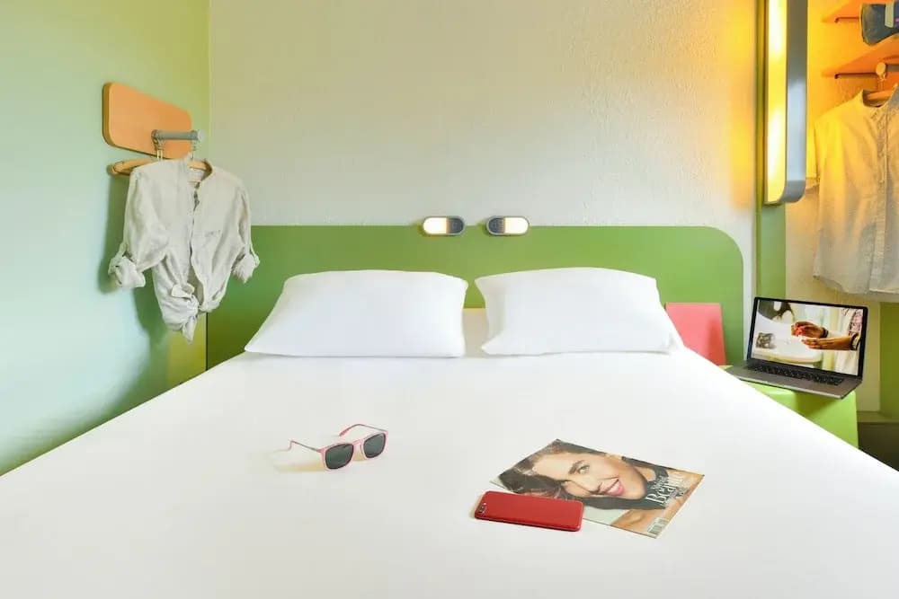ibis budget Beaune - Photo 1