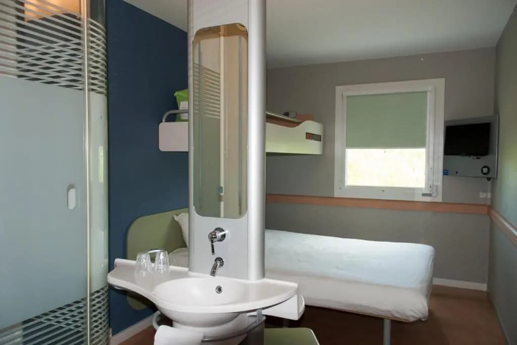 Ibis Budget Rodez - Photo 5