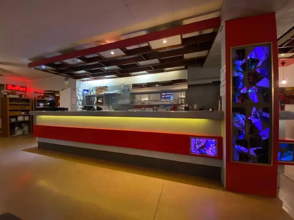 Hotel Restaurant Le Parisien - Photo 2