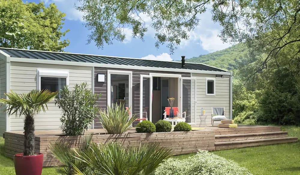 Lagrange Vacances Camping de l'Arquet - Photo 1