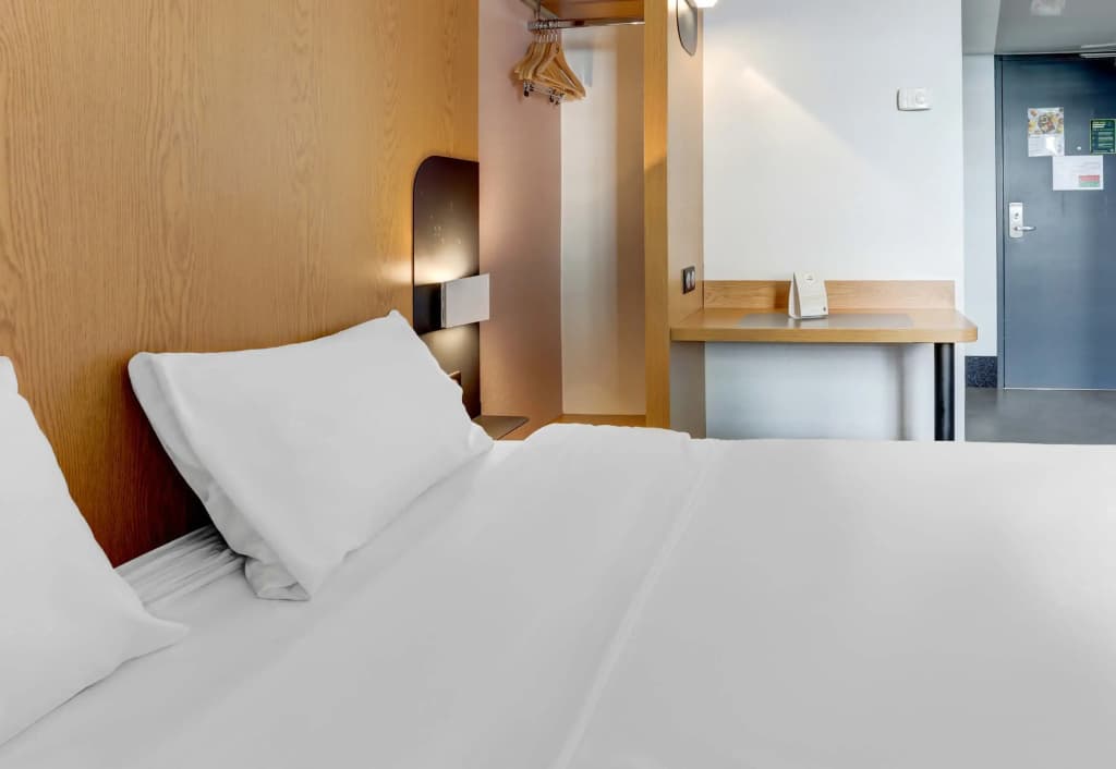 B&B HOTEL Reims Centre Gare - Photo 4