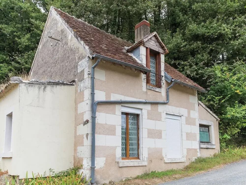 A Cave House With a Historic Charm - Photo 1