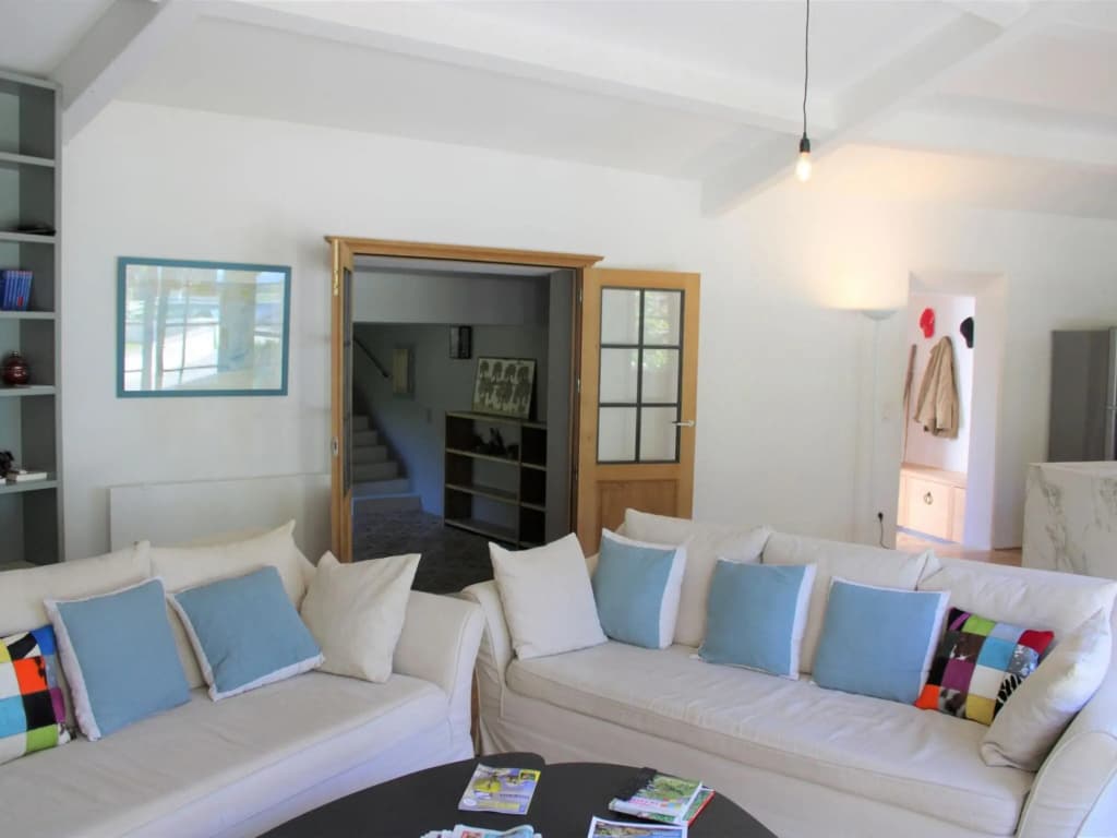 Welcoming holiday home in Tourtour with private pool - Photo 3