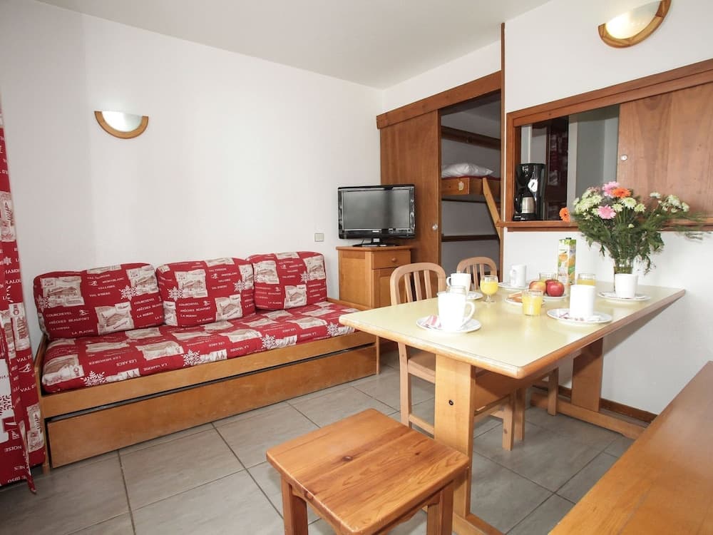Chalet in French Alps With Alpine Charm - Photo 5